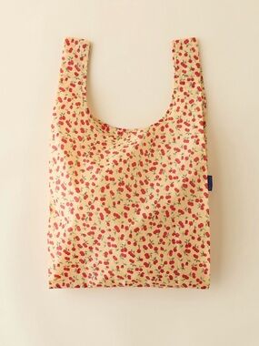 BAGGU UO Exclusive Cherry Land Standard Reusable Tote Bag NWT